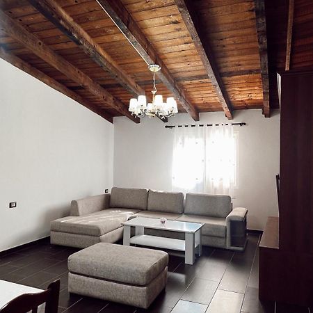 Oa'S Beach Apartment Vlorë Buitenkant foto
