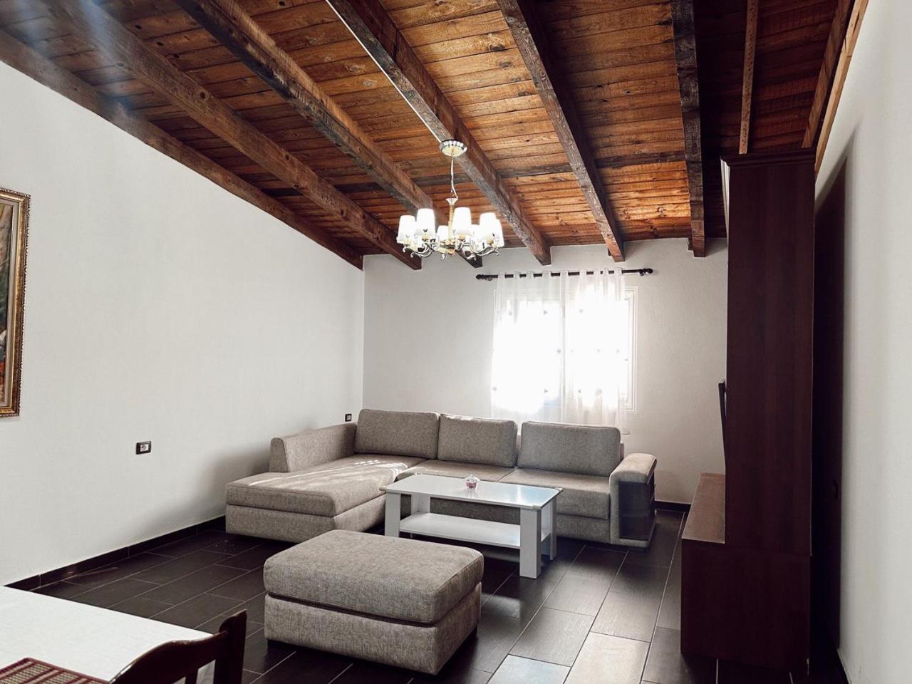 Oa'S Beach Apartment Vlorë Buitenkant foto