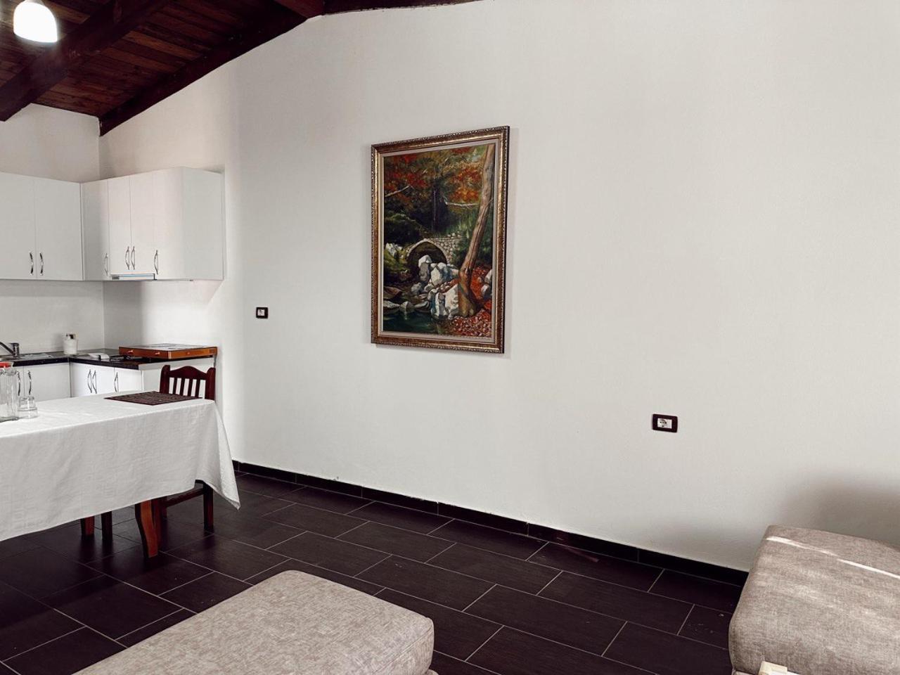 Oa'S Beach Apartment Vlorë Buitenkant foto
